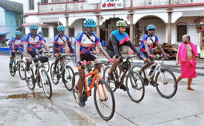 KSRP 1700 km Cycling expedition ’Karnataka Darshan’ arrives in Udupi